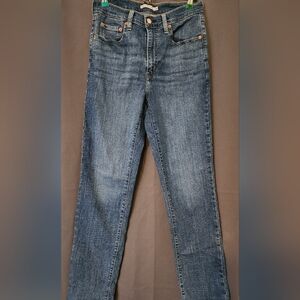 Levi's 724 Jeans, Women's size 30W x 32L High Rise Straight Leg Denim Blue Jeans